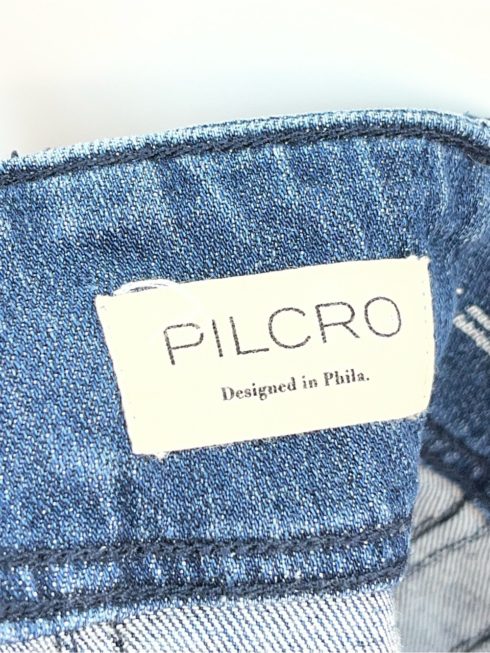 Anthro Pilcro Relaxed Mid-Rise 0964 Cuffed Jeans Wanda Wash 25x31 Anthropologie - Picture 7 of 11